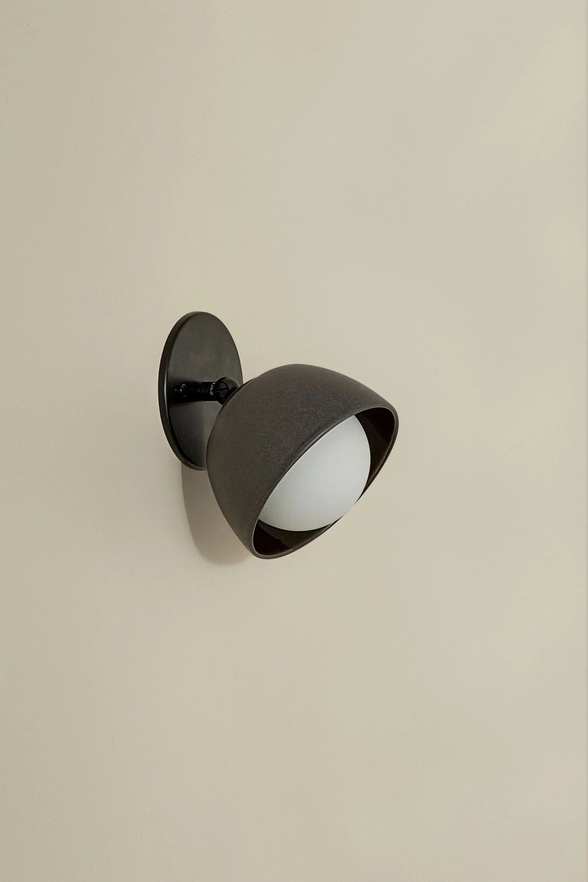 Terra 0 Short Articulating Surface Sconce