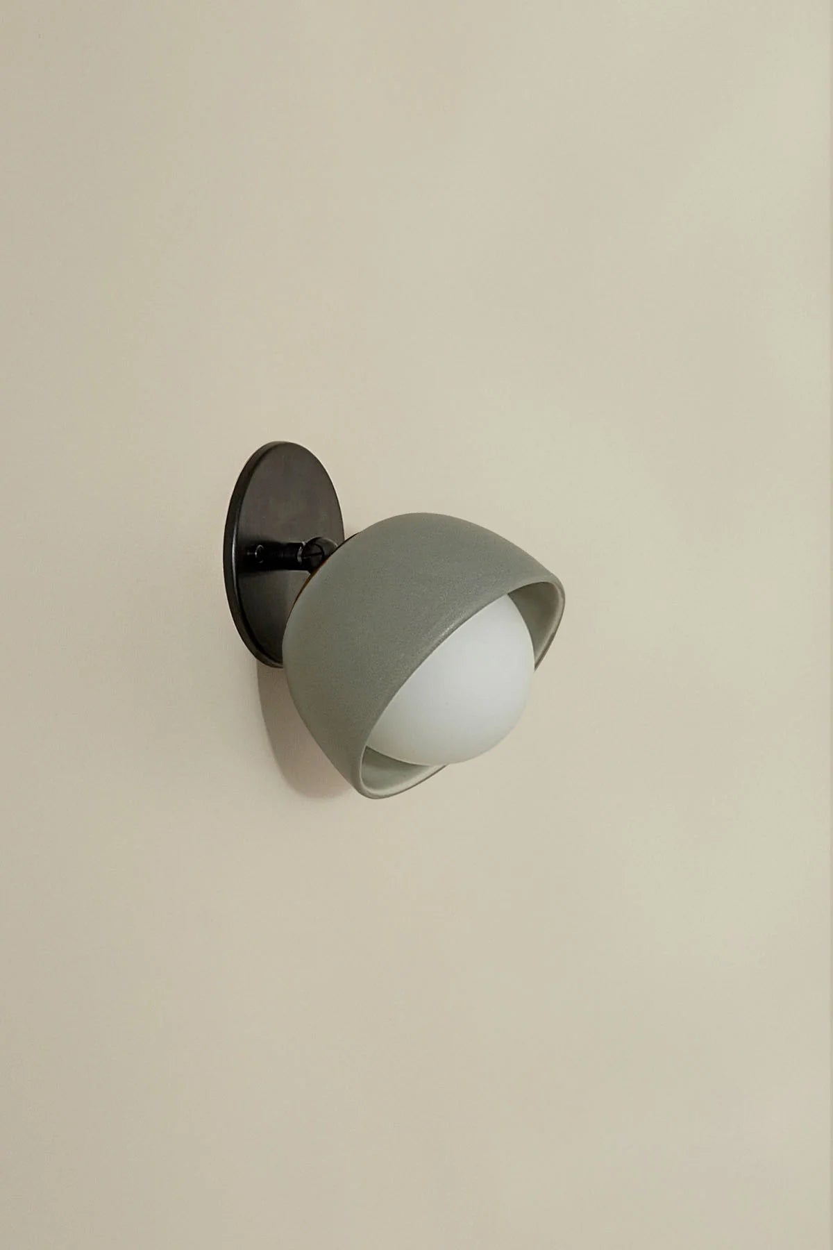 Terra 0 Short Articulating Surface Sconce