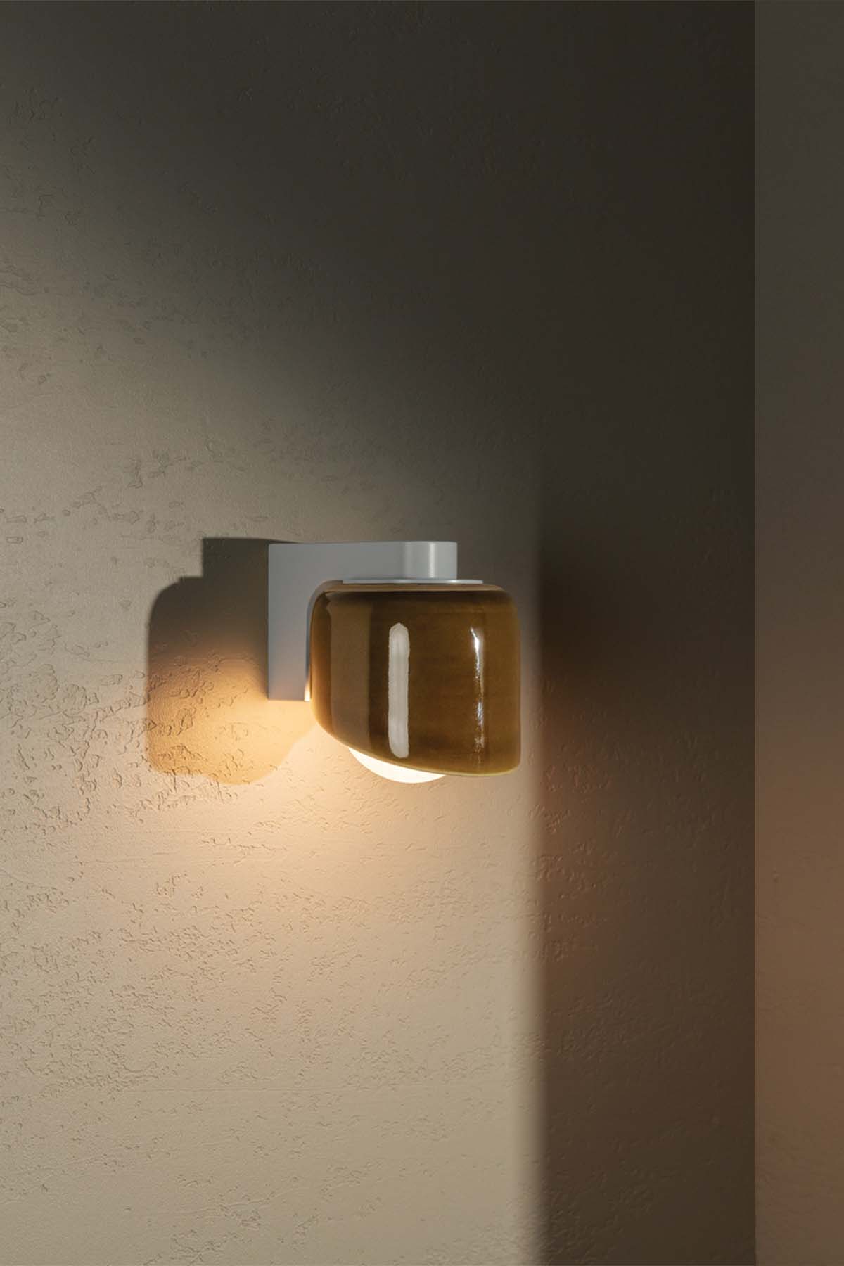 Terra 0.5 Wall Light