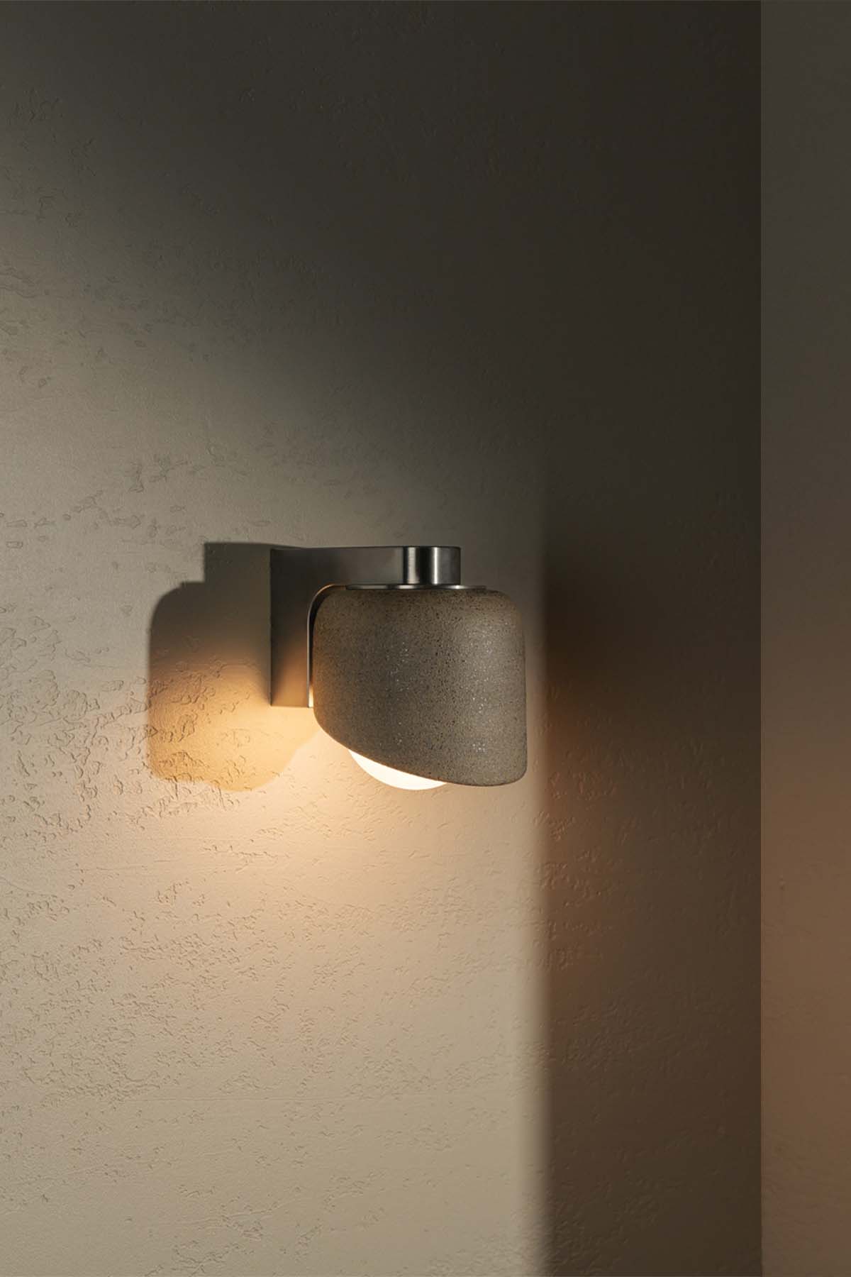 Terra 0.5 Wall Light