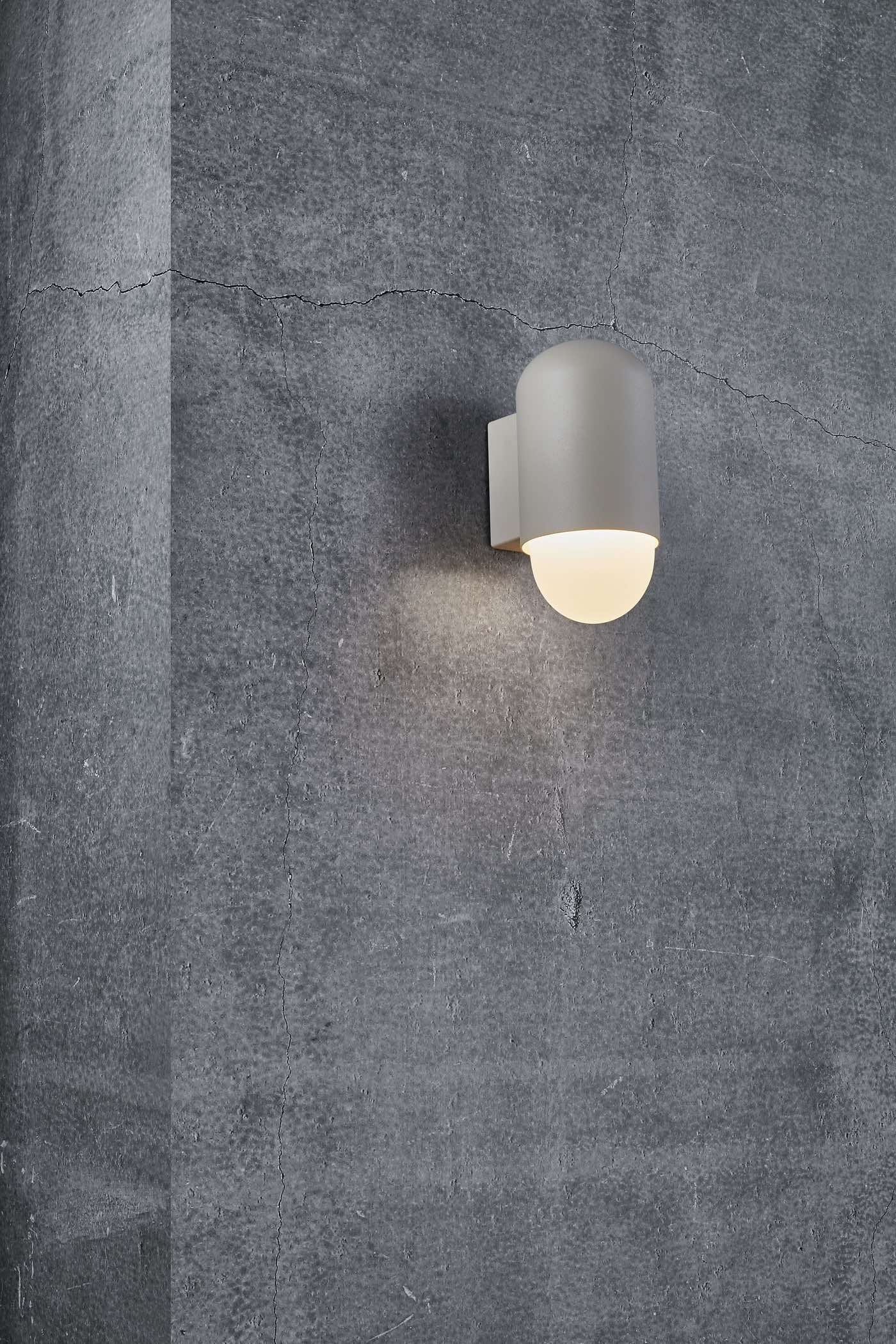 Curve Wall Light