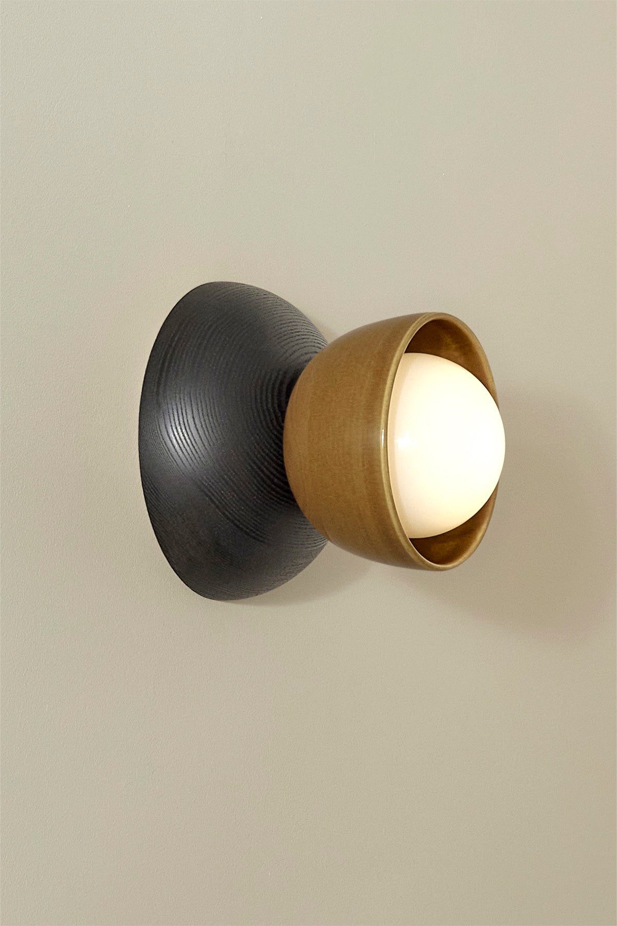 Terra 00 Surface Sconce