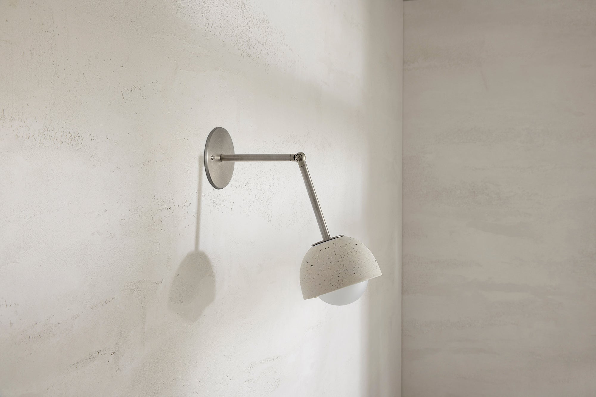Terra 0 Long Wall Light