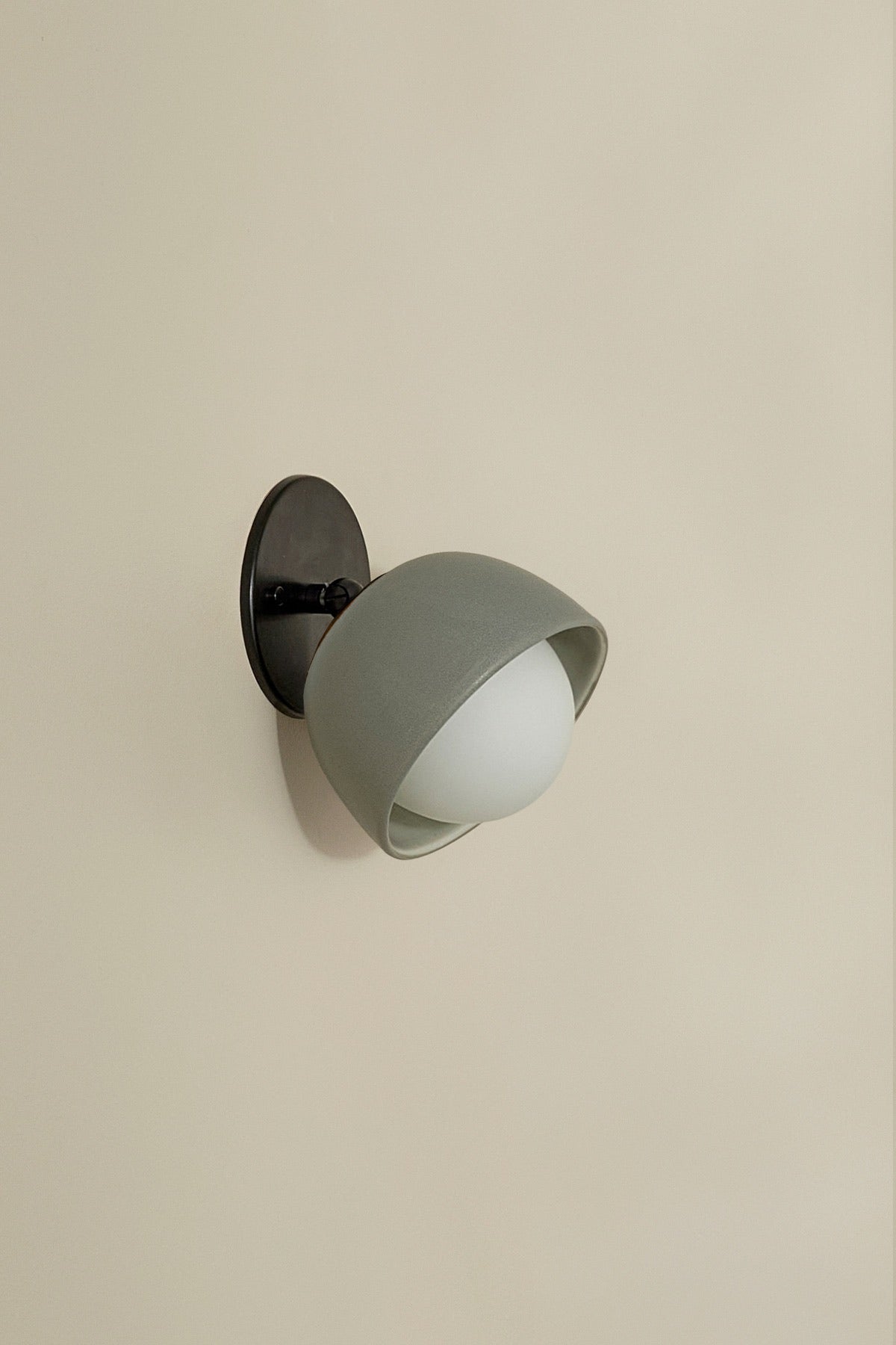 Terra 0 Short Articulating Surface Sconce