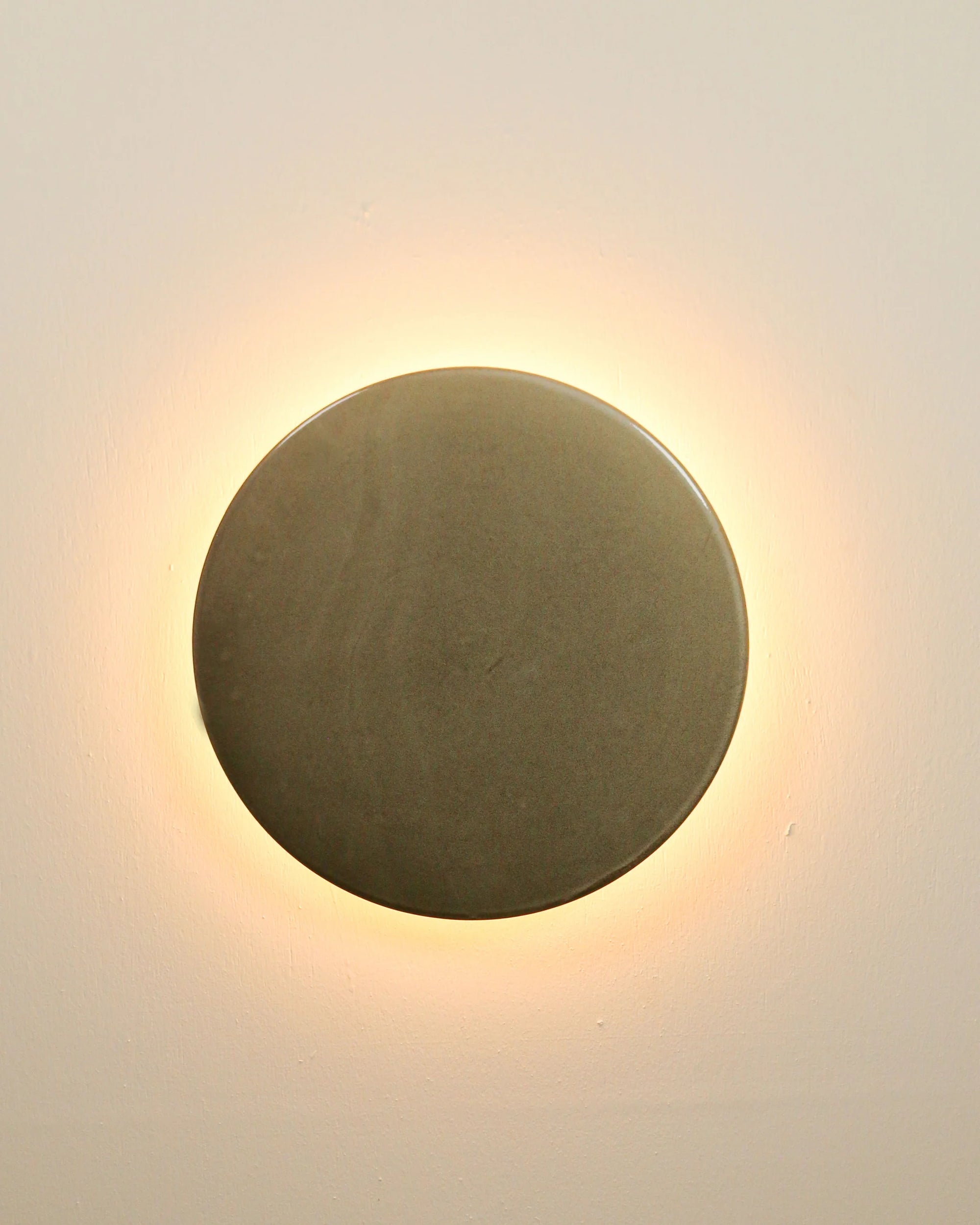 Ceramic Disc Wall Light