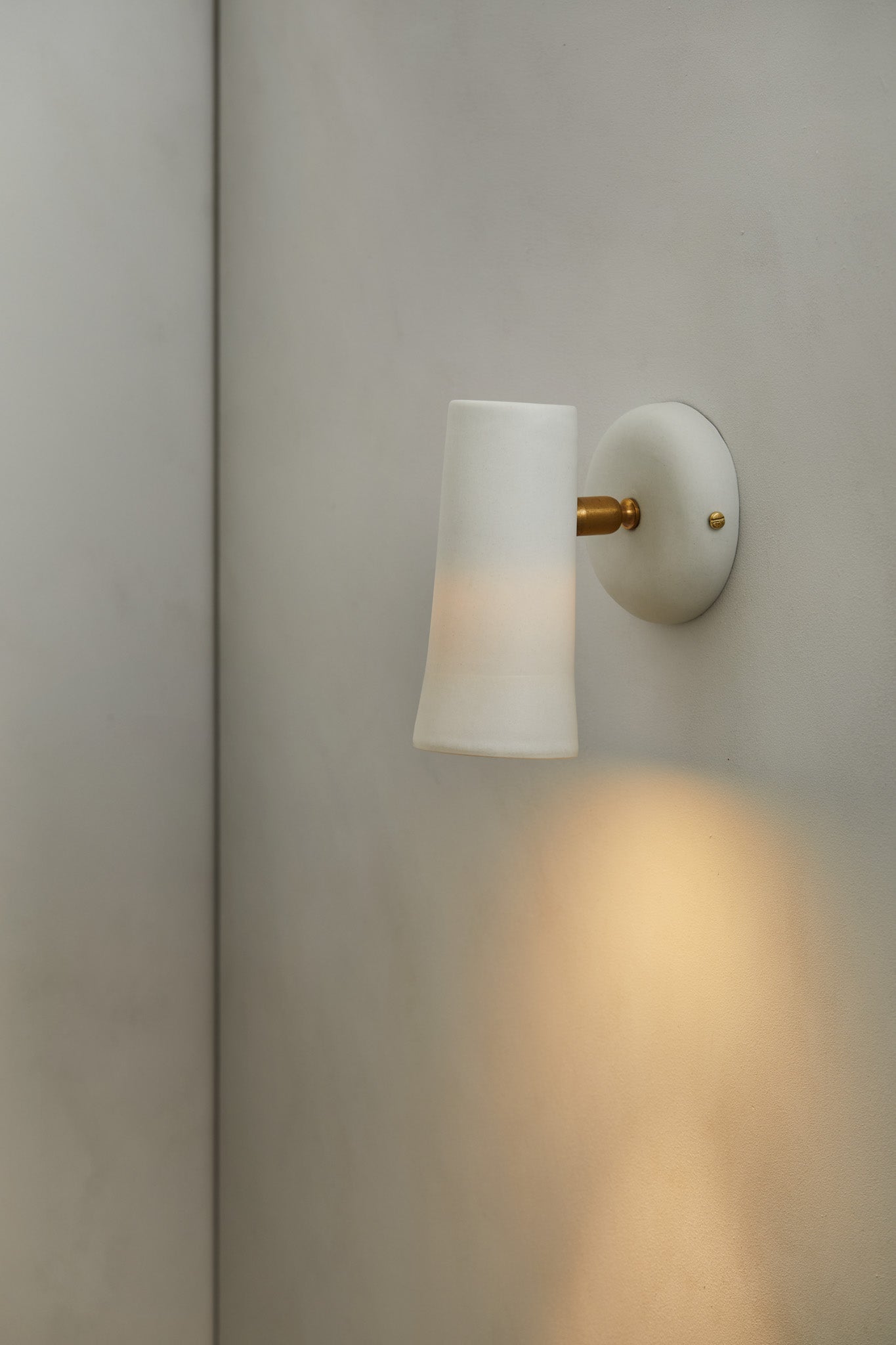 Handmade Porcelain Dusked Evo Wall Light