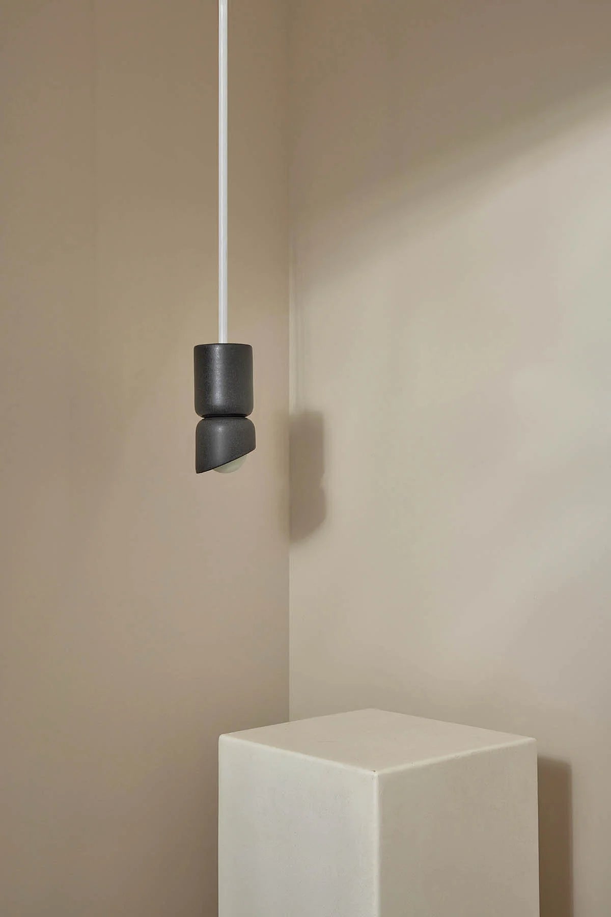 Terra 1.5 Pendant Light Solid Rod