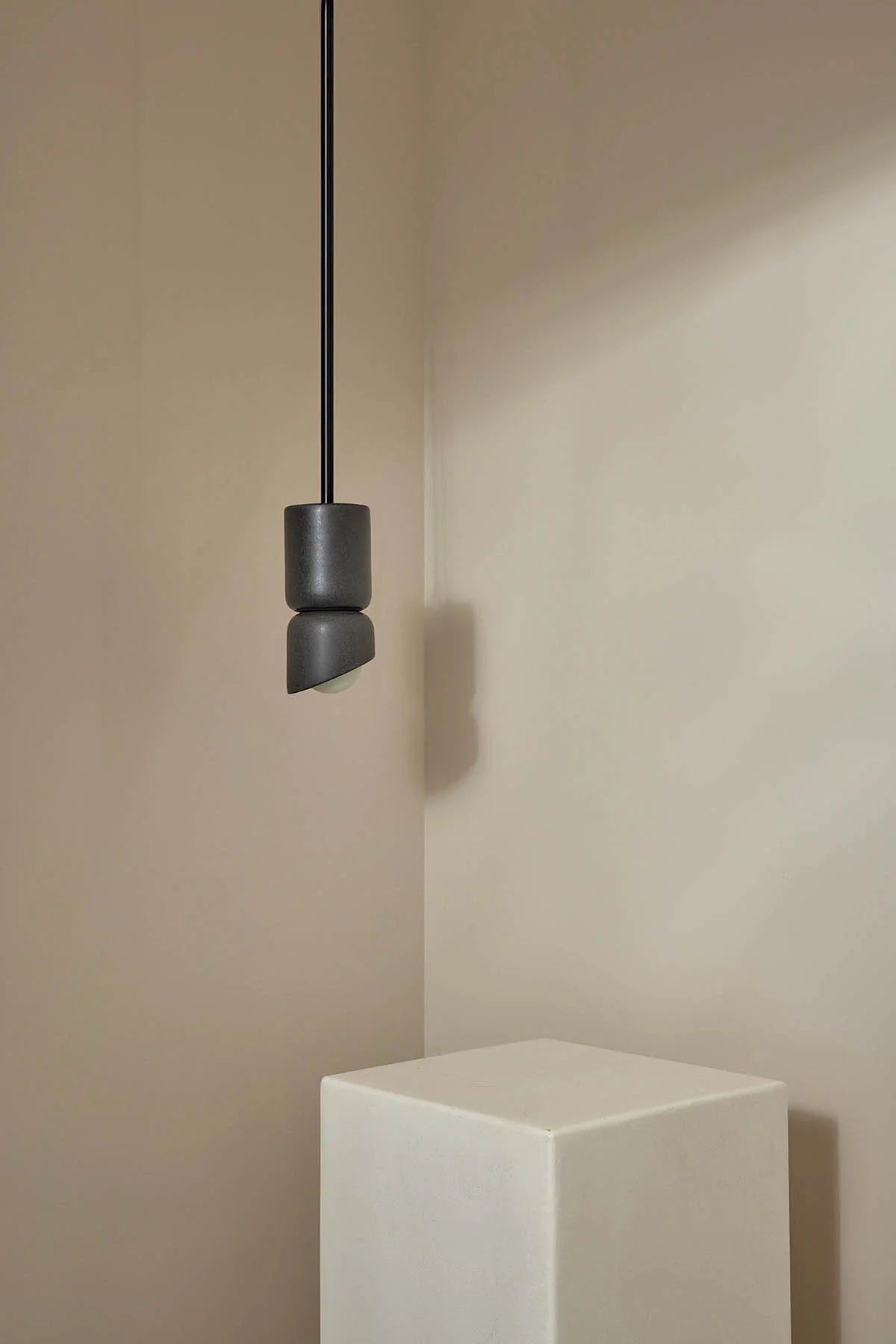 Terra 1.5 Pendant Light Solid Rod