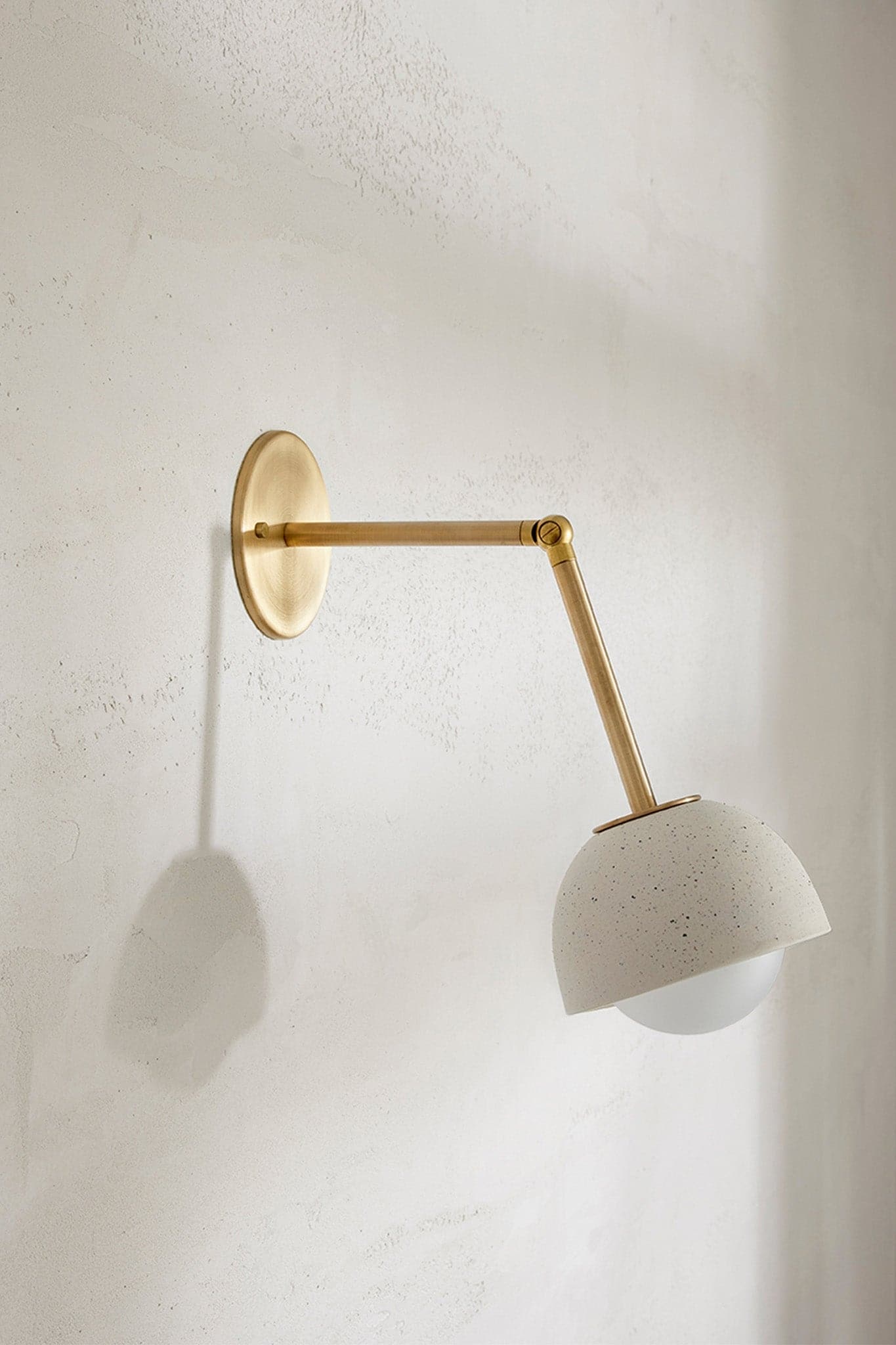 Terra 0 Long Wall Light