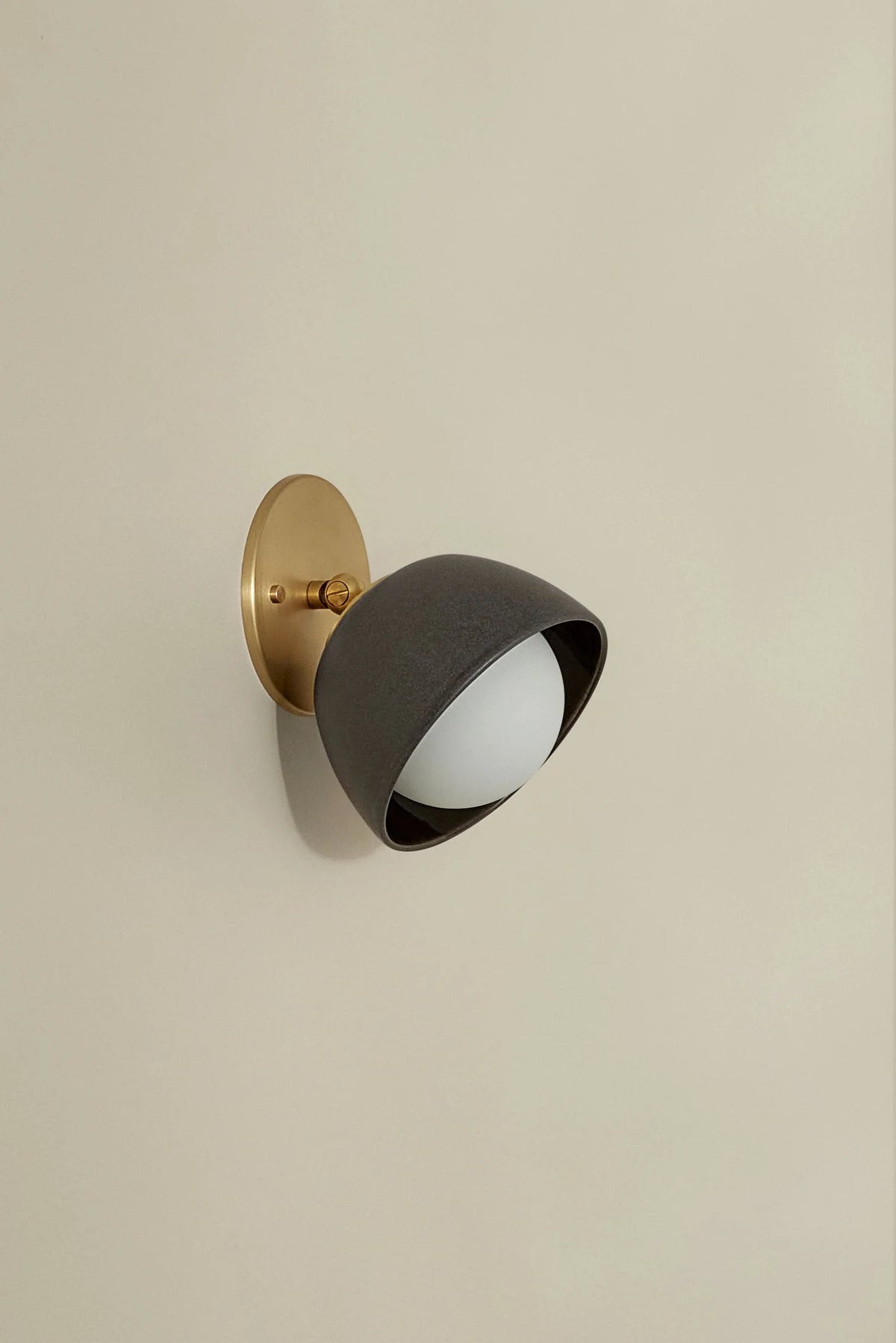 Terra 0 Short Articulating Surface Sconce