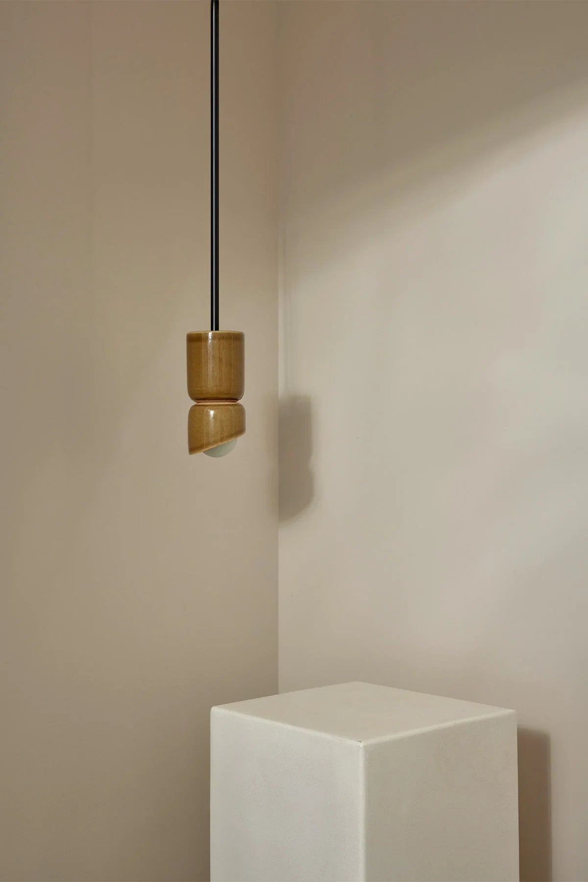 Terra 1.5 Pendant Light Solid Rod