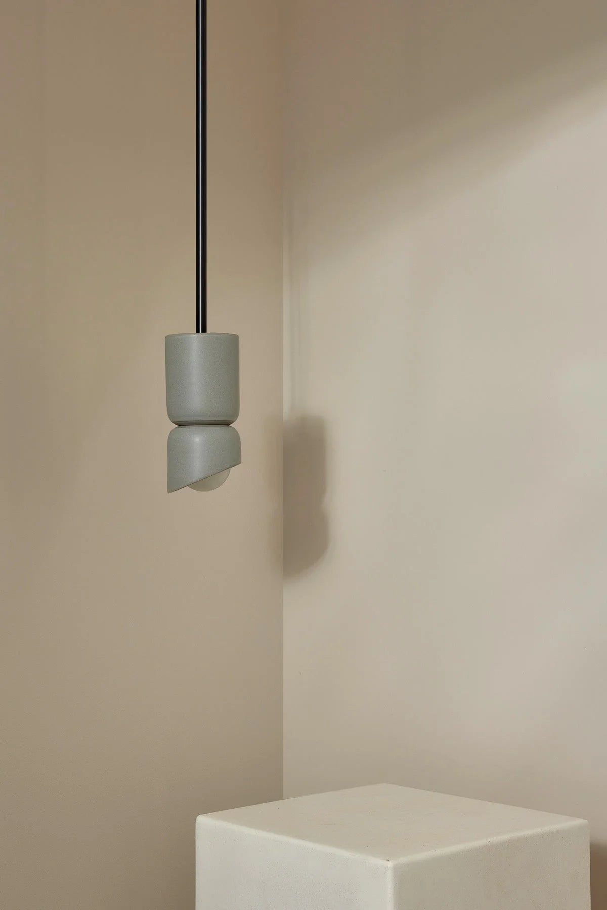 Terra 1.5 Pendant Light Solid Rod