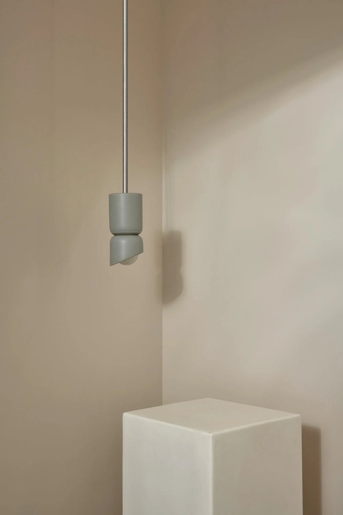 Terra 1.5 Pendant Light Solid Rod