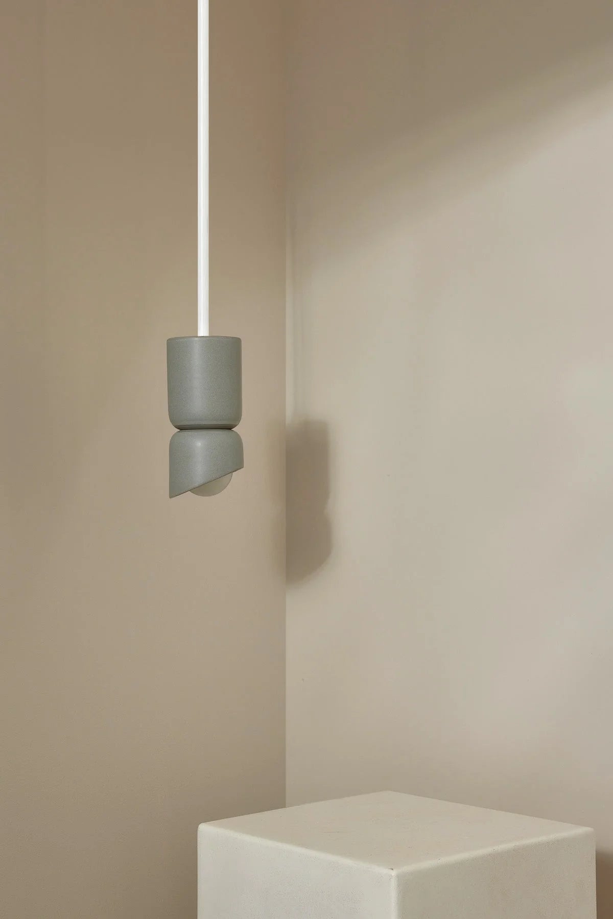 Terra 1.5 Pendant Light Solid Rod