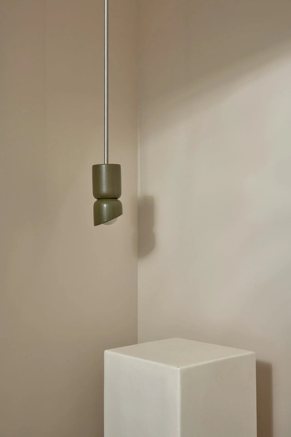 Terra 1.5 Pendant Light Solid Rod